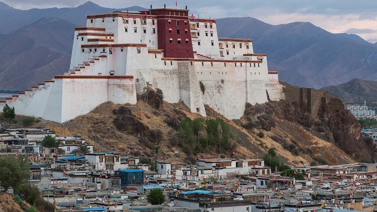 Shigatse Dzong Residence of Panchen-Lama-Tibet-China
