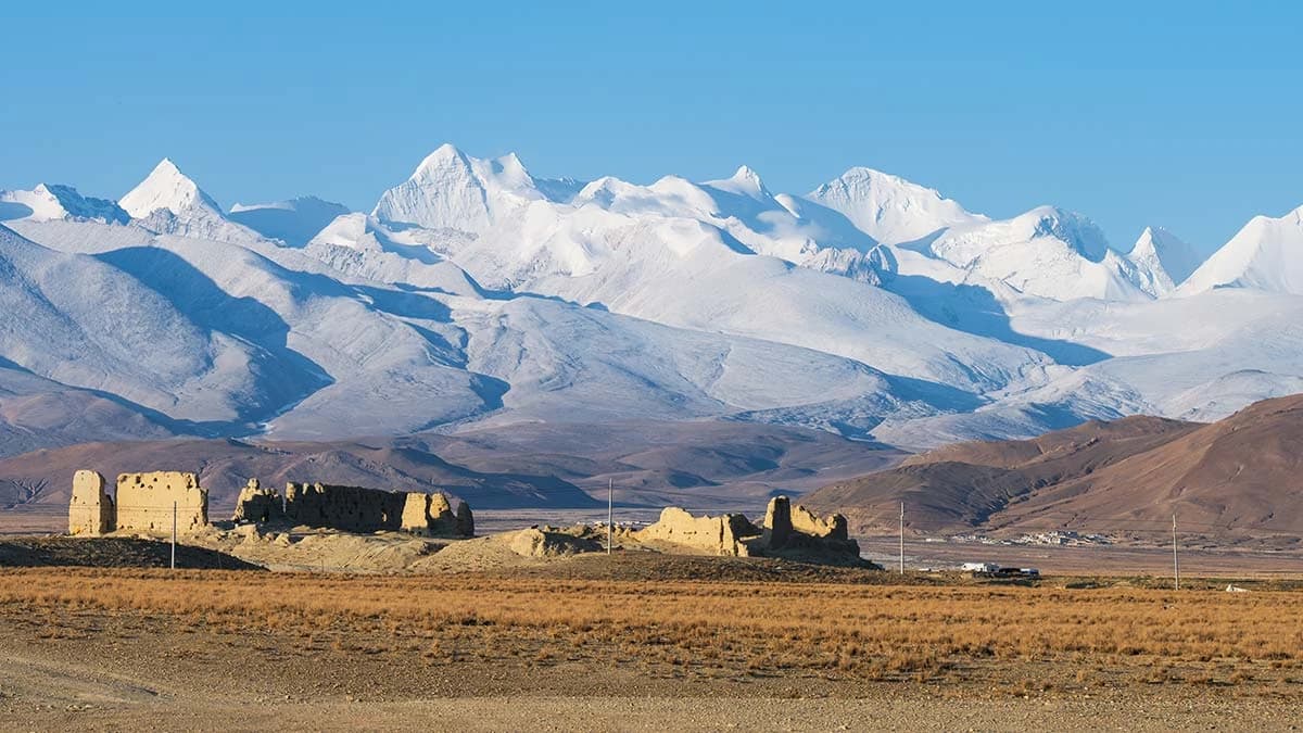 Mount-Everest Dongba Village-