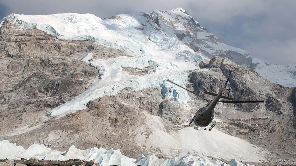 everest helicopter tour