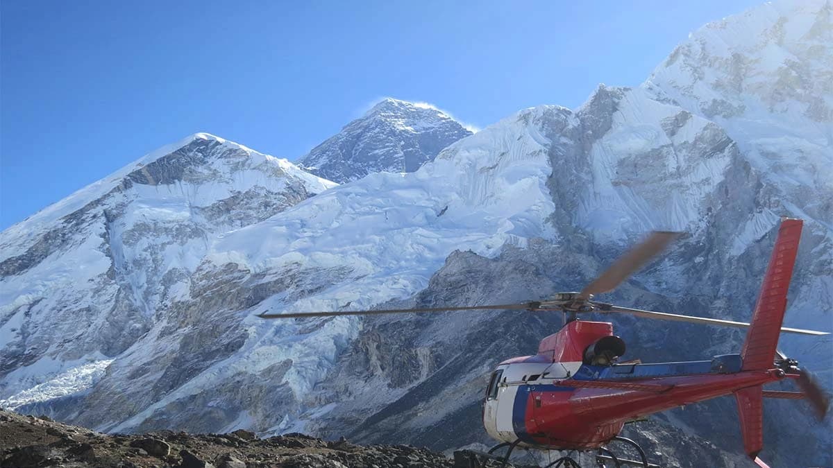 Everest Base Camp Helicopter Tour With Landing