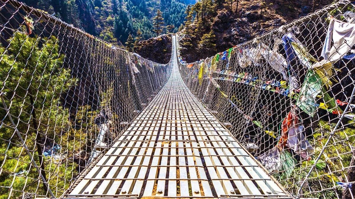 Everest Base Camp trek via Gokyo Lakes