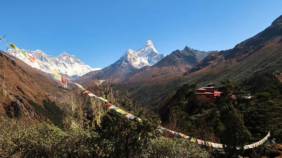 Everest View Trek Banner