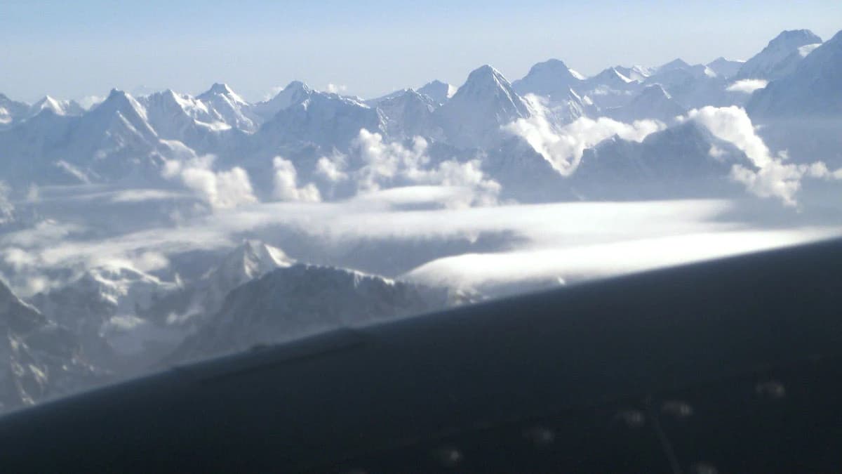 Nepal mountain flights