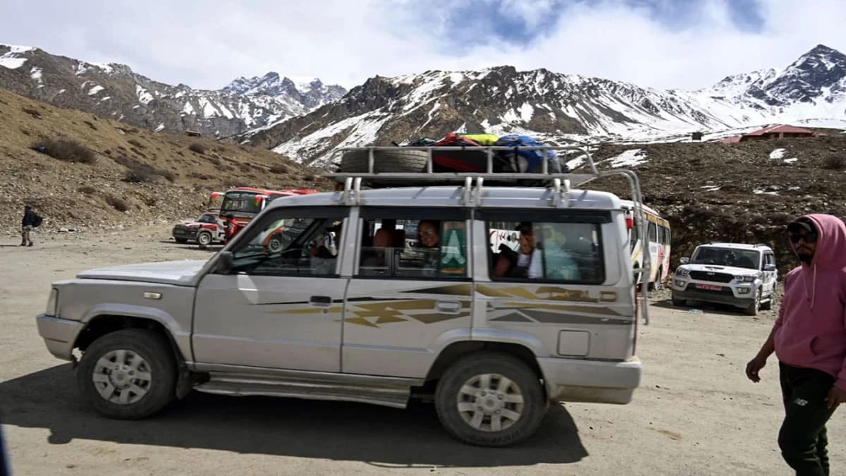 Upper mustang jeep tour