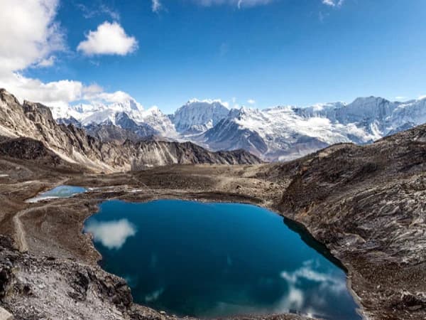Three passes trek